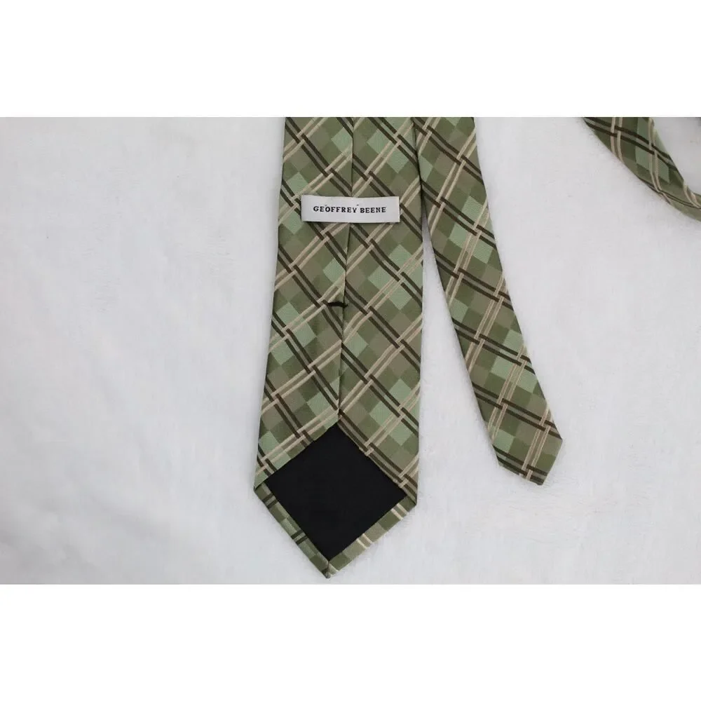 Geoffrey Beene 100% Silk Tie Green Gold Plaid Men Necktie